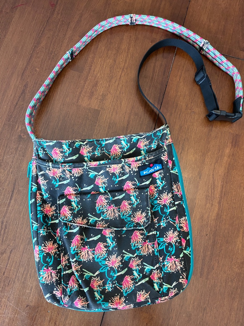 Kavu Fireworks Crossbody Bag
